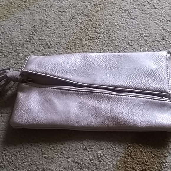 Hand bags N shoes - Picture 8 of 8